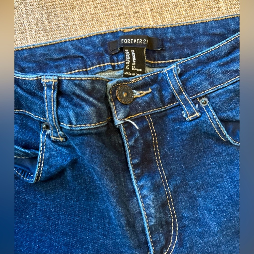 Forever 21 Women's Size 26 Dark Blue Denim Skinny Jeans